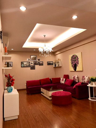 Chính chủ cần tiền bán gấp căn góc 3 ngủ 102m2 BC Đông Nam cạnh công viên Cầu Giấy